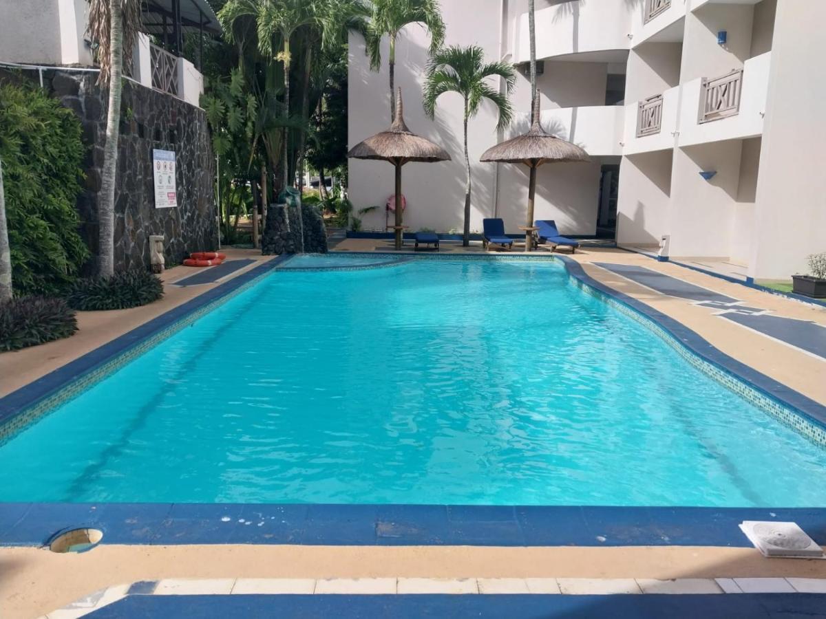 Le Grand Bleu Hotel Trou aux Biches Exterior photo